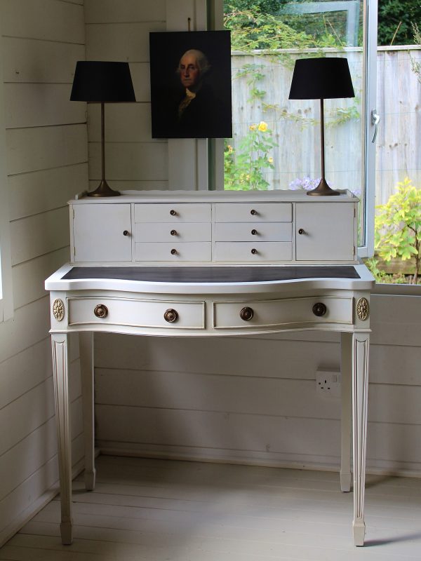 Beautiful Serpentine "Gustavian Style" Writing Desk/Bureau/"Nordic White" & Faded Gilt