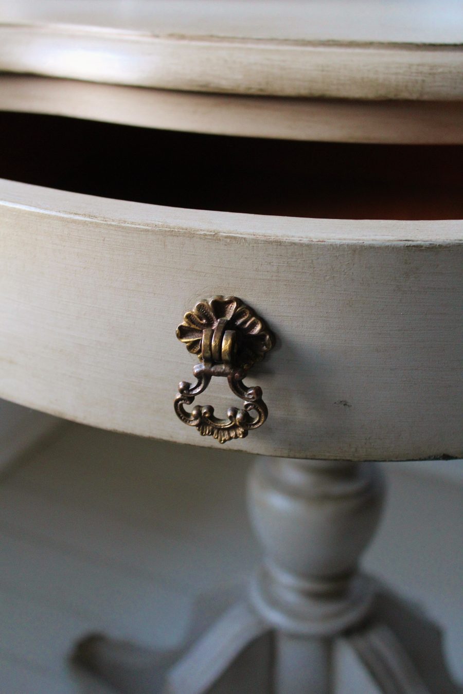 Super Quirky "Artisan French Grey Painted" Console/Pedestal Side/Hall Table - Image 11