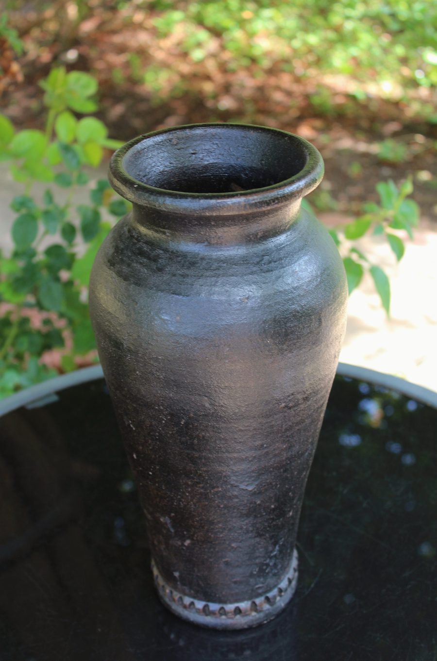Tall Collectable/Decorative Charcoal/Black Ethnic/African Style Vase/Pot - Image 5